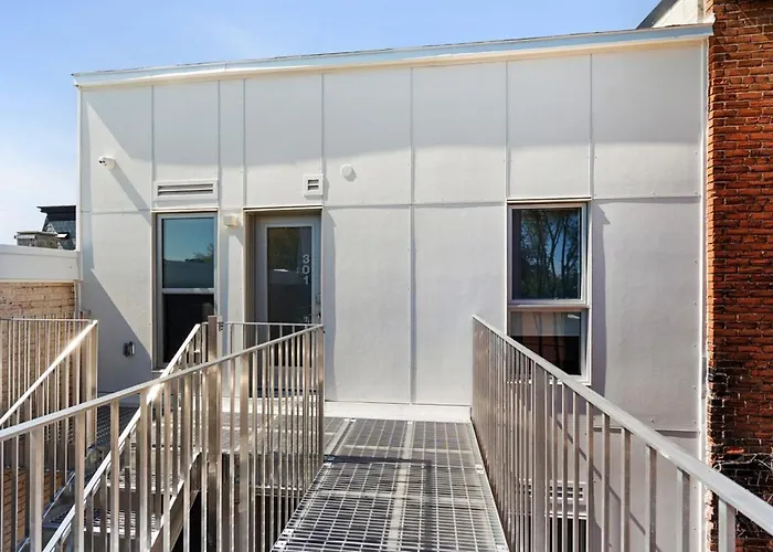 Habitat Aparthotel Montreal